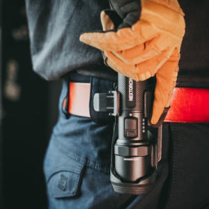 Перезаряжаемая тактическая вспышка 3000 lumen P81 - Product Image 3