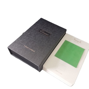 Muestrario de Cartón para Telas de Entrega Rápida |   Caja de <span class=keywords><strong>Libro</strong></span> Barnizada Completa para Pedidos de Emergencia de Marcas de Textiles para el Hogar - Product Image 1