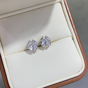 Pendientes de Diamante Cultivado en Laboratorio con Corte Cojín de 4 Puntas IGI, Estilo Vintage para Mujer, Oro Blanco de 10K/14K/18K, Solitario - Product Image 3