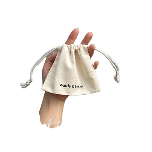 Bolsa de Algodón Orgánico Reutilizable con Cordón, Personalizada con Logotipo, Portátil, con Doble Cordón - Product Image 1