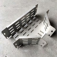Canaux de câblage galvanisés à chaud EN 61537 avec couvercle ventilé verrouillable pour le support de câbles électriques industriels