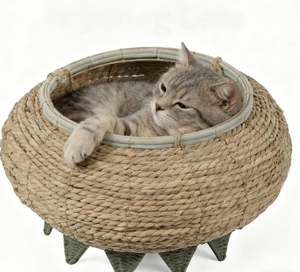 Cama para Mascotas de Paja Tejida Ecológica Hecha a Mano, Cesta Elevada en Forma de OVNI con Patas con Púas en la Parte Inferior, Material Natural Transpirable - Product Image 3