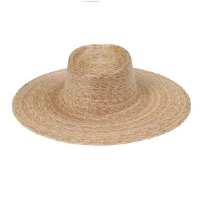 Cappello di erba di foglia di palma da viaggio fatto a mano di alta qualità cappello di paglia di stampa di patch di ricamo di marca OEM estivo fatto a mano naturale