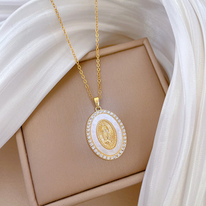 Collier pendentif plaqué <span class=keywords><strong>or</strong></span> chrétien, <span class=keywords><strong>médaille</strong></span> Vierge Marie avec zircone diamant arc-en-ciel pour mariages - Product Image 6