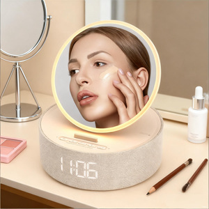 Espejo de maquillaje plegable 6 en 1 con altavoz Cargador inalámbrico Reloj despertador Luz nocturna Soporte para micrófono - Product Image 2