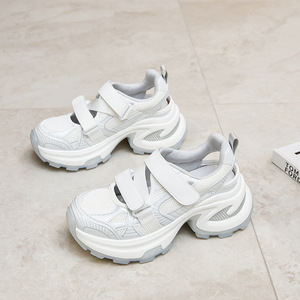 Nouvelles chaussures de sport à semelle épaisse, modèle printemps-automne, style multifonctionnel à bout rond, chaussures de sport de qualité supérieure - Product Image 3