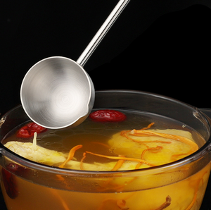 Cuchara para Servir Sopa Grande de Acero Inoxidable DF403 de 60 ml, Utensilios de Cocina con Mango Largo Hueco - Product Image 4