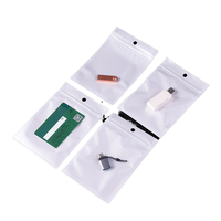 Sachets en plastique transparents blancs à fermeture éclair auto-adhésive, résistants à l'humidité, avec trou de suspension, pour emballage de détail en supermarché, exposition, personnalisables