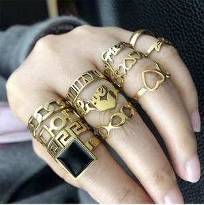 R.Gem. <span class=keywords><strong>Set</strong></span> di <span class=keywords><strong>anelli</strong></span> da dito per donna e ragazza con nodo a snodo in acciaio inossidabile placcato oro 18 carati Boho <span class=keywords><strong>Vintage</strong></span> Nail Midi Knuckle - Product Image 3