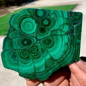 500-600g Pierres Naturelles Souvenirs Artisanat en Pierre Supports de Gravure Laser Grande Plaque de Cristal de Malachite - Product Image 2