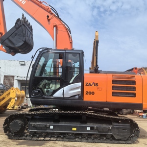 Excavadora ZAXIS de 20 Toneladas, Tipo Oruga Naranja, con Cucharón de Excavación, Equipo de Construcción Pesado Usado - Product Image 1