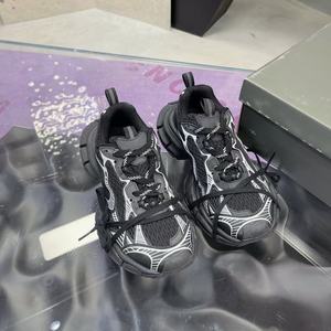 Sneakers unisexes de luxe de haute qualité, respirantes, imperméables, tendance, chaussures de sport décontractées, style running, 3XL - Product Image 2