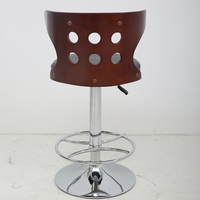 Tabourets de bar réglables en hauteur FlameGlow au design moderne, siège en cuir PU, base chromée, meubles pour bar à domicile, modèle J35 1