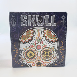 เกมกระดาน SKULL ชุดการ์ดเกมปาร์ตี้แบบต่อรองราคา เกมวันแห่งความตาย ลายหัวกะโหลกน้ำตาล ฮาโลวีน ไดอา เดอ ลอส มูเอร์โตส กล่องของขวัญสำหรับคืนเกม - Product Image 3