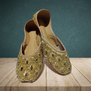Precio al por mayor BS INTERNATIONAL Zapatos de niña estilo indio de cuero genuino con bordado tradicional, a la moda - Product Image 1