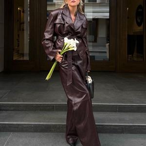 Nuevo Diseño de Alta Calidad, Conjunto de Cuero para Mujer, Chaqueta de Negocios con Solapa, Pantalones de Cintura Alta con Corte Acampanado, Elegante Traje de Cuero de Dos Piezas para Mujer - Product Image 3