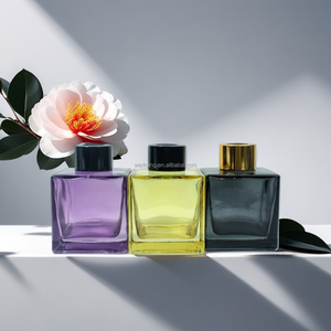 ขวดแก้วสีเหลี่ยมขนาด100มล. ภาชนะบรรจุน้ำหอมเปล่าฝาครอบสีดำสำหรับสเปรย์พิมพ์น้ำหอม - Product Image 4