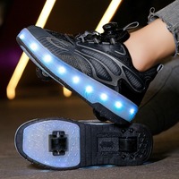 Nouvelles chaussures à roulettes KJ 2027 transfrontalières, à une rangée de roues en caoutchouc PU, antidérapantes, avec éclairage LED, rechargeables par USB, en tissu PU maillé pour le patinage