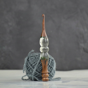 Wooden Resin <b>Crochet</b> <b>Hook</b> Smooth Surface Comfortable Hold Professional Craft Tool for <b>Crochet</b> Lovers - Product Image 1