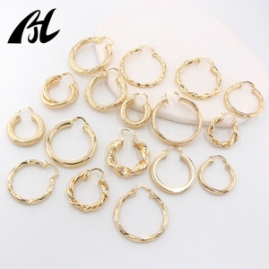 Beliebter Schmuck Hypoallergene Geometrische Chunky <span class=keywords><strong>Hoop</strong></span> Vergoldete Huggie-Ohrringe Damen Statement-Ohrringe - Product Image 1