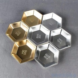 Plato <span class=keywords><strong>de</strong></span> acero inoxidable 304, plato hexagonal <span class=keywords><strong>de</strong></span> diamante con forma <span class=keywords><strong>de</strong></span> huevo triangular <span class=keywords><strong>de</strong></span> diamante, plato <span class=keywords><strong>de</strong></span> platillo con forma dorada - Product Image 4