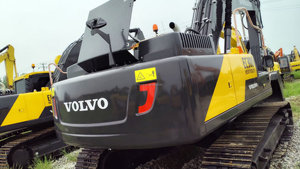 Excavatrice d'occasion Volvo EC300 à faible durée de fonctionnement Excavatrices d'occasion d'origine Volvo EC 300 Machines de creusement pour la construction - Product Image 6