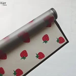 Aierflorist 2024 NOVO Papel de embrulho floral para buquê de flores com design de marca de morango 58x58 cm
