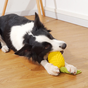 Toptan dayanıklı doğal kauçuk köpek çiğneme oyuncakları çevre dostu gıcırtılı ananas diş çıkarma köpek oyuncak - Product Image 3