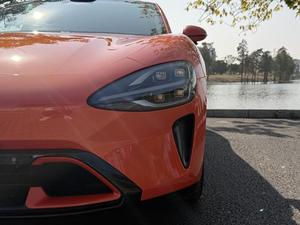 XIAOMI SU7 d'occasion, transmission intégrale 4 roues motrices, longue autonomie, édition MAX, véhicule électrique, 4 portes, 5 places, berline, haute performance, rouge sur noir - Product Image 3