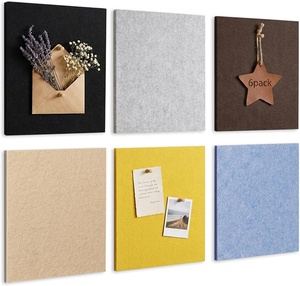 Paquete de 6 tableros de <span class=keywords><strong>fieltro</strong></span> cuadrados <span class=keywords><strong>con</strong></span> ganchos de imitación madera para exhibición en pared, organización de notas, colgar fotos y publicar avisos - Product Image 1