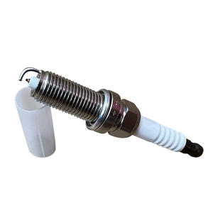 Bujía de Iridio Sc16hr11 90919-01275 para Toyota Verso Corolla, Gran Venta a Buen Precio - Product Image 1