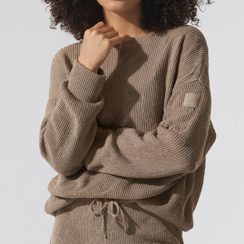 สีน้ำตาล