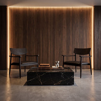 Fauteuil lounge en bois massif de frêne, finition pore ouvert, sculpté, style organique, design moderne du milieu du siècle, pour architecte d'intérieur