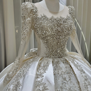 Lsoy035 Gorgeous Satin <b>Ball</b> <b>Gown</b> Wedding Dress Regular Sleeve Beaded Appliques Crystal Lace Chapel Train Floor-Length Backless - Product Image 1
