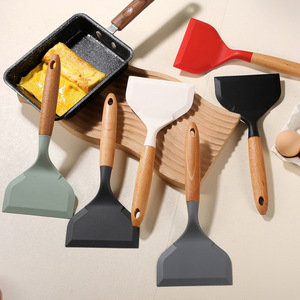 Espátula antiadherente con mango de madera de haya, boca ancha, para Tamagoyaki, Teppanyaki, Pizza, carne, utensilio de cocina, apto para horno, solo lavar a mano - Product Image 1