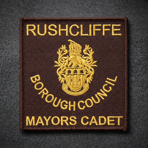 BADGE BRODÉ À LA MACHINE - Product Image 3
