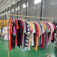 F11 Vente en gros de polos d'occasion bon marché et de t-shirts décontractés vintage pour hommes et femmes prix de gros vêtements de seconde main