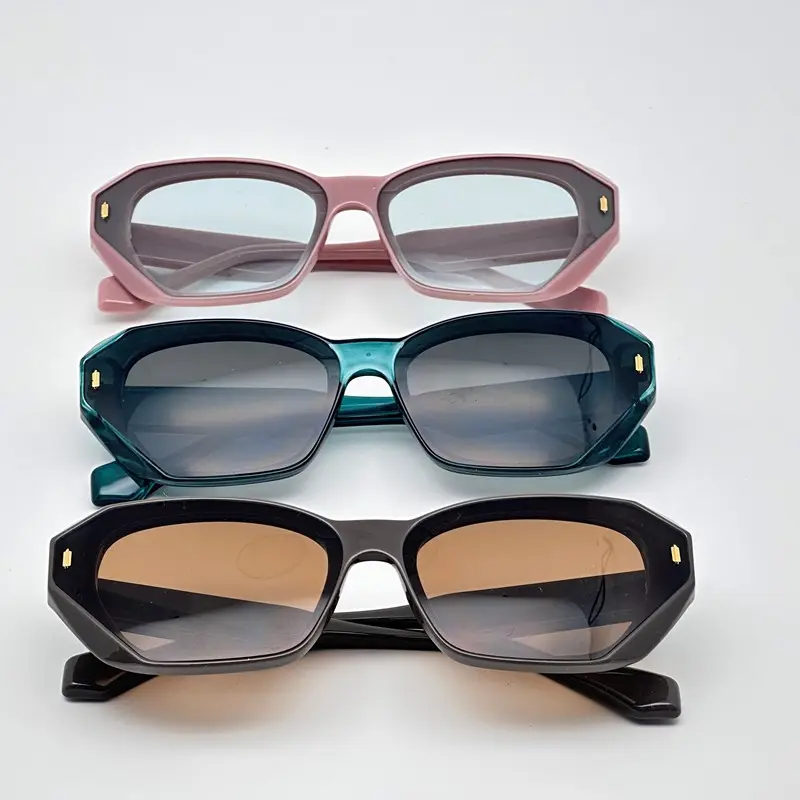 نظارات شمسية عصرية موديل Uv400 من البلاستيك بتصميم الظل، بإطار صغير وتصميم عتيق وعلامة تجارية مخصصة، نظارات عين القطة