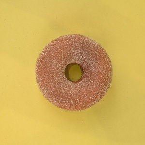 Donut de imitación clásico de chocolate al por mayor con azúcar glas para exhibición en tiendas, accesorios publicitarios DIY y para exhibición en mostradores - Product Image 5