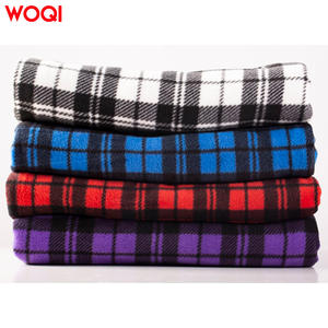 Sac de couchage rectangulaire Woqi en polaire rouge pour adulte, style enveloppe avec fermeture éclair, résistant à la saleté, en polyester, 3 kg - Product Image 4