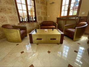 Juego de Sofá y Sillas de Cuero Genuino Tradicional para Sala de Estar con Patas de Madera - Diseño Duradero - Product Image 1