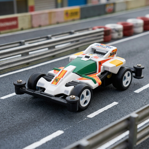 Tomica Mini 4WD Dash-0 Horizon, Auto Eléctrico a Control Remoto, Escala 1:64, Listo para Usar en Interiores y Exteriores, para Edades de 8 a 13 Años - Product Image 2