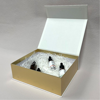 Boîte cadeau en papier doré métallique personnalisée par le fournisseur, boîte en carton rigide de luxe avec fermeture magnétique pour l'emballage de cadeaux