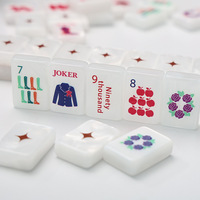 Maßgefertigte Perlmutt-Acryl Amerikanische Mahjong-Steine 160 Stück 1-Schicht Graviertes Pastellfarbenes Mah-Jong-Spiel