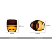 Vase en verre ambré soufflé à la main, silhouette de baril, élégant accent de table, récipient en verre pour villa