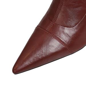 2738-2 Botas ajustadas retro para <span class=keywords><strong>mujer</strong></span> Botas cortas francesas individuales Diseño desnudo puntiagudo Cuero suave Slip-On All-Match Stretch Thin - Product Image 4