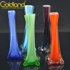 Jarrones de Vidrio de Colores Personalizados con Forma de <span class=keywords><strong>Torre</strong></span> <span class=keywords><strong>Eiffel</strong></span>, Jarrones Altos de Vidrio Verde y Azul para Mesa - Product Image 2