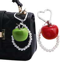 Porte-clés pomme 3D en résine en gros avec perles et fermoir cœur, breloque mignonne en forme de fruit pour sac à main, sac à dos, accessoire cadeau