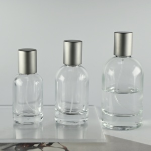 Offre Spéciale <span class=keywords><strong>Labo</strong></span> Bouteilles de parfum à étiquette personnalisée rondes de 30ml 50ml 100 ml Flacon vaporisateur de parfum en verre unique avec couvercle en argent - Product Image 1
