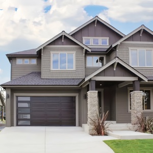 Porte de garage électrique à panneau sectionnel noir en verre dépoli en alliage d'aluminium en gros personnalisée en usine - Product Image 1